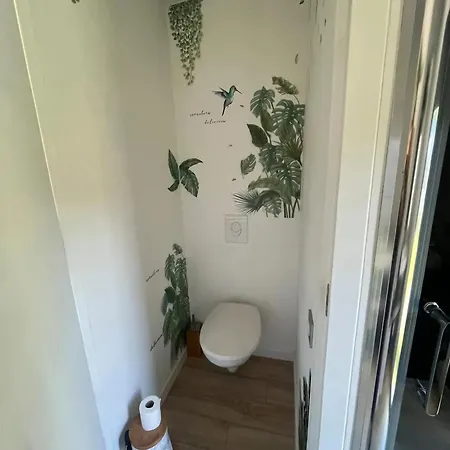 Accueillant A Avec Jardin