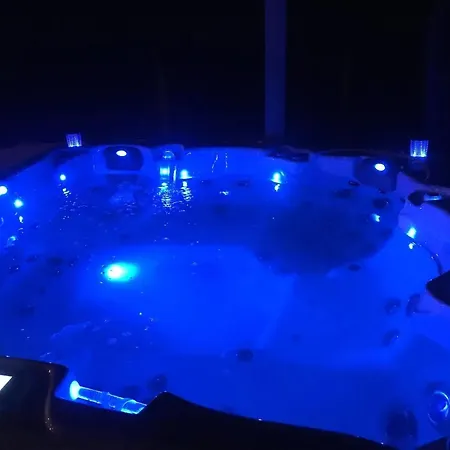 Accueillant A Avec Jardin Chalet