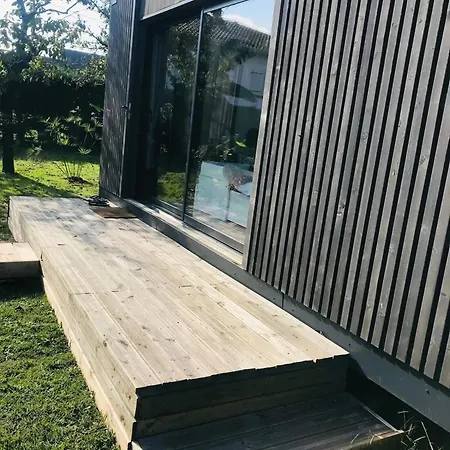 Chalet Accueillant A Avec Jardin *